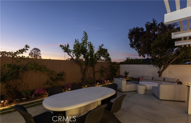 Detail Gallery Image 22 of 33 For 17231 Lido Ln, Huntington Beach,  CA 92647 - 4 Beds | 3 Baths