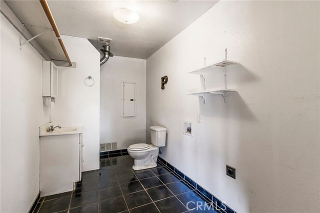 Detail Gallery Image 30 of 55 For 14105 Calle Privada, Red Bluff,  CA 96080 - 4 Beds | 2/1 Baths