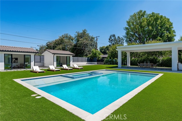 Detail Gallery Image 54 of 74 For 13807 Magnolia Bld, Sherman Oaks,  CA 91423 - 5 Beds | 4/1 Baths