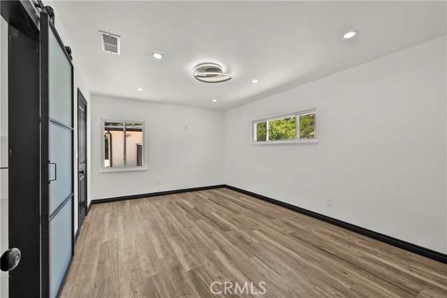 4825 San Feliciano Drive, Woodland Hills CA: https://media.crmls.org/medias/bd2a0bd8-9ee5-4dfe-99e6-e71c95e24e27.jpg