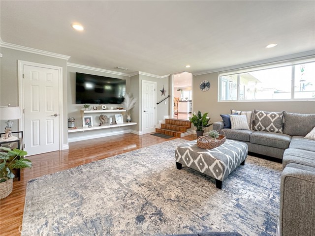 Detail Gallery Image 5 of 52 For 22631 Kathryn Ave, Torrance,  CA 90505 - 4 Beds | 2 Baths