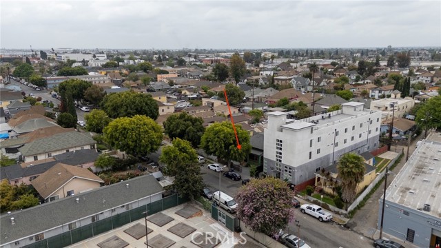 1124 1126 E 25th Street, Los Angeles CA: https://media.crmls.org/medias/bd2b764f-6f27-4f76-92d7-e0bb4c0110d5.jpg