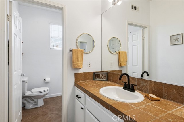 Detail Gallery Image 25 of 38 For 27563 Weeping Willow Dr, Valencia,  CA 91354 - 4 Beds | 2/1 Baths