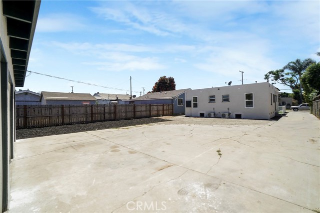 200 N Willow N Avenue, Compton CA: https://media.crmls.org/medias/bd2c0b51-16aa-4d79-8a8b-be38431a6897.jpg
