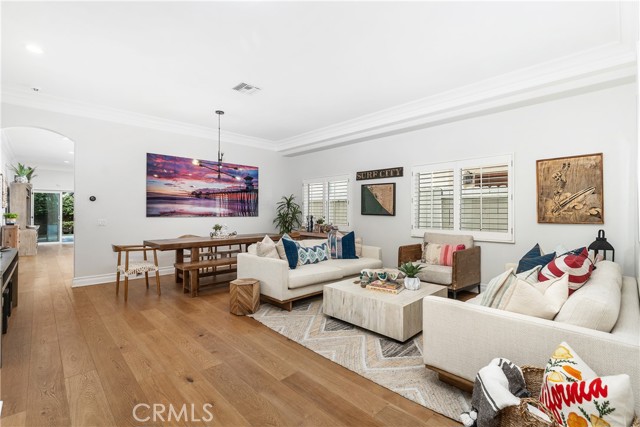 117 Alabama Street, Huntington Beach CA: https://media.crmls.org/medias/bd2c2c7b-7b94-4144-b8a9-46745214f71c.jpg