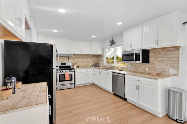 Detail Gallery Image 18 of 52 For 19140 Lenca Rd, Apple Valley,  CA 92307 - 3 Beds | 2 Baths