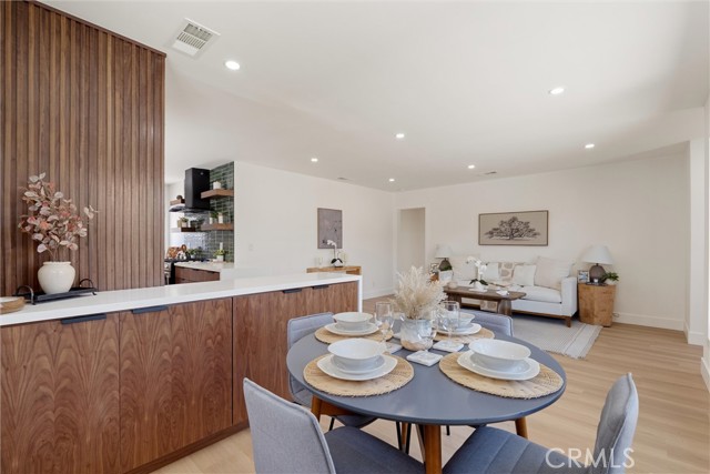 Detail Gallery Image 6 of 28 For 19910 Bernist Ave, Torrance,  CA 90503 - 3 Beds | 2 Baths