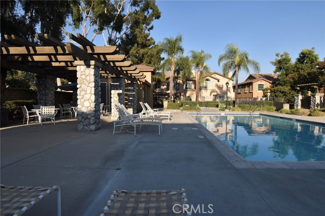 1120 N Solano Privado, Ontario CA: https://media.crmls.org/medias/bd2e08aa-d5df-4718-a755-661329d790d3.jpg