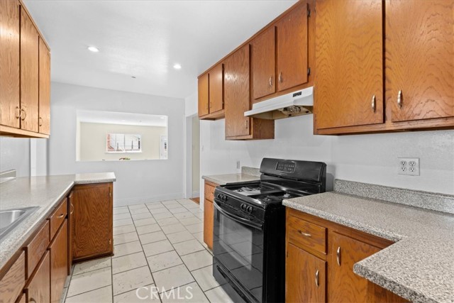 Detail Gallery Image 6 of 26 For 554 W Verness, Covina,  CA 91723 - 4 Beds | 2 Baths
