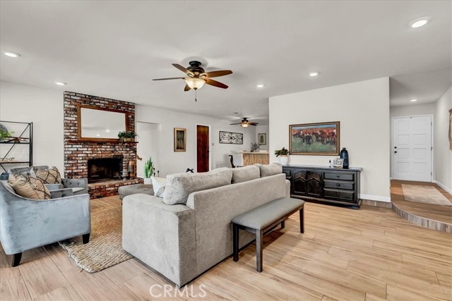 1328 S Cotta Street, Visalia CA: https://media.crmls.org/medias/bd2e7dee-bd8a-408e-8b07-7f0f26d955d3.jpg