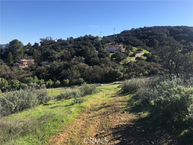 1 Skyline Drive, Thousand Oaks CA: https://media.crmls.org/medias/bd2ebd5c-a70a-45c2-a3bc-e93903fa5bda.jpg