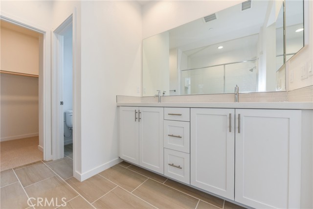 115 Allusion, Irvine CA: https://media.crmls.org/medias/bd2ec2c7-de11-4174-90bb-64ee18e23a2c.jpg