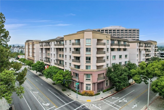 Detail Gallery Image 27 of 34 For 931 E Walnut St #206,  Pasadena,  CA 91106 - 2 Beds | 3 Baths