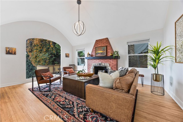 3135 Minnesota Street, Los Angeles CA: https://media.crmls.org/medias/bd2f9cf1-e72c-42a1-a017-02f6e524adbe.jpg