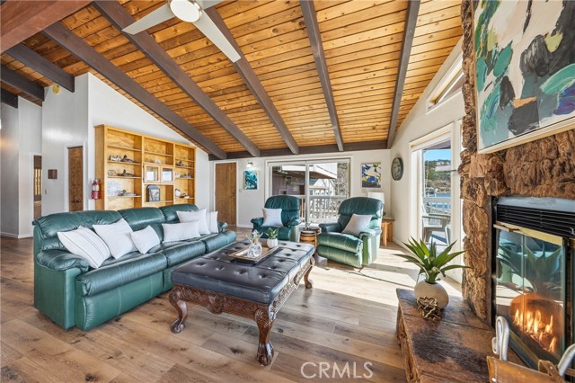 Detail Gallery Image 19 of 61 For 10165 Lakeshore, Clearlake,  CA 95422 - 4 Beds | 3 Baths