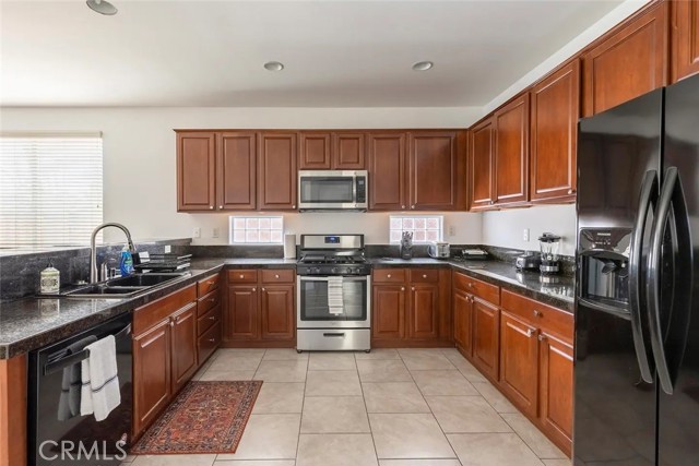 50157 Calle Tolosa, Coachella CA: https://media.crmls.org/medias/bd3048b7-abd4-44fb-bb3b-511ff66cc7b9.jpg