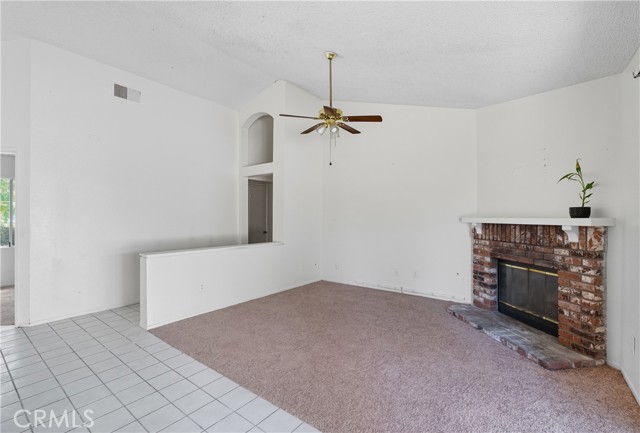 14698 King Canyon Road, Victorville CA: https://media.crmls.org/medias/bd3070e8-fe53-49c9-86e5-5b67cab1bf70.jpg