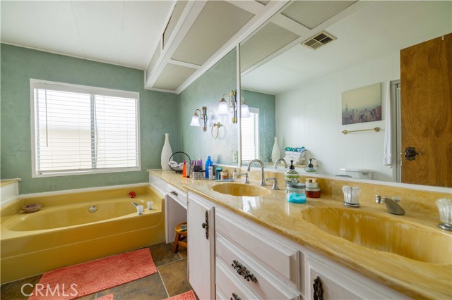 Detail Gallery Image 17 of 36 For 2601 E Victoria St #316,  Compton,  CA 90220 - 3 Beds | 2 Baths