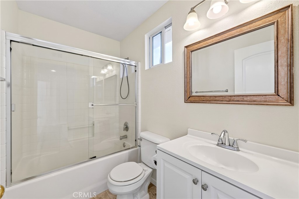 MLS #OC25263276 image #30