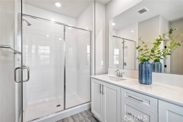 1097 Delpy View, Vista CA: https://media.crmls.org/medias/bd326645-82e4-42e4-8b0d-6f4dbbc564a1.jpg
