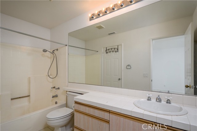 Detail Gallery Image 23 of 31 For 17 via Athena, Aliso Viejo,  CA 92656 - 2 Beds | 2/1 Baths