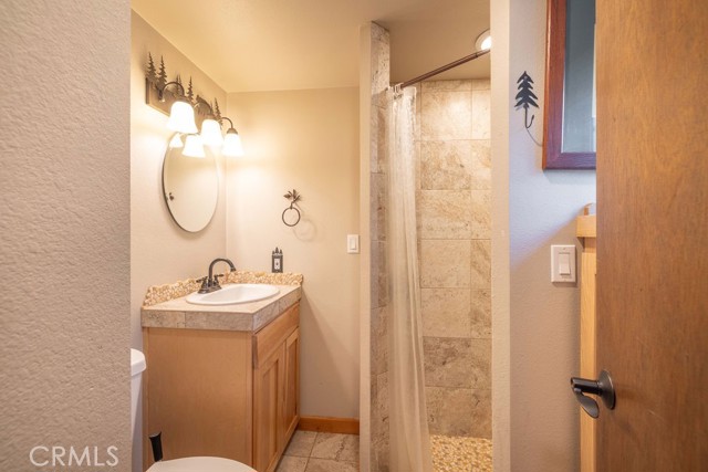 Detail Gallery Image 11 of 28 For 38756 Big Bear Bld, Big Bear Lake,  CA 92315 - 2 Beds | 2 Baths