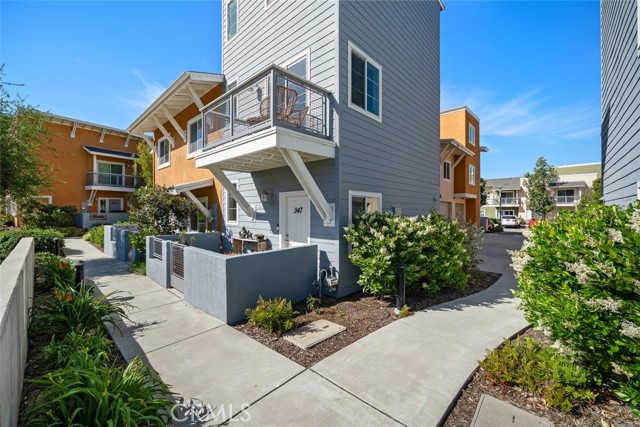 Detail Gallery Image 33 of 40 For 949 Humbert Avenue, San Luis Obispo,  CA 93401 - 3 Beds | 2/1 Baths