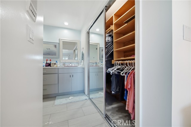 Detail Gallery Image 14 of 23 For 23139 Park Contessa, Calabasas,  CA 91302 - 4 Beds | 4/1 Baths