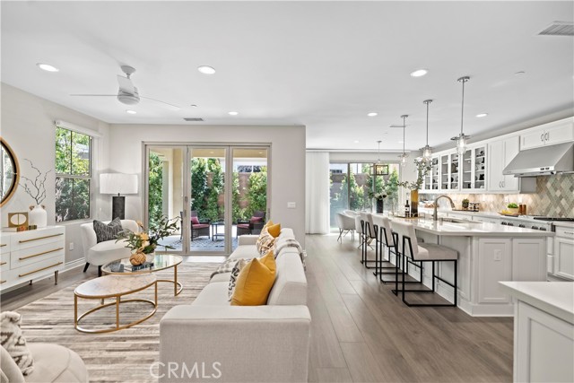 206 Phoebe, Irvine CA: https://media.crmls.org/medias/bd367074-45fe-4271-8c64-1e6526bd12e3.jpg