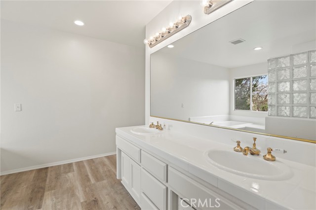 Detail Gallery Image 37 of 49 For 272 Manzanita, Thousand Oaks,  CA 91361 - 4 Beds | 3 Baths