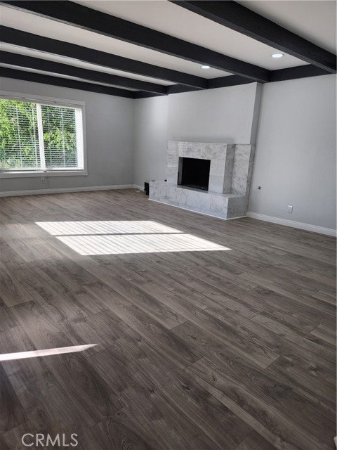 Detail Gallery Image 2 of 10 For 10535 La Canada, Sunland,  CA 91040 - 3 Beds | 2 Baths