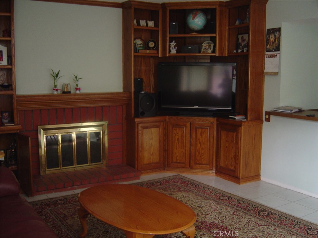 MLS #OC25262000 image #4