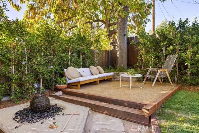 215 Branch Street, Los Angeles CA: https://media.crmls.org/medias/bd397140-eeef-493d-b274-0c67d8861449.jpg