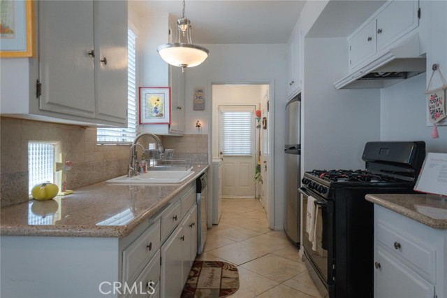 Detail Gallery Image 6 of 43 For 3815 Welland Ave, Los Angeles,  CA 90008 - 3 Beds | 3 Baths