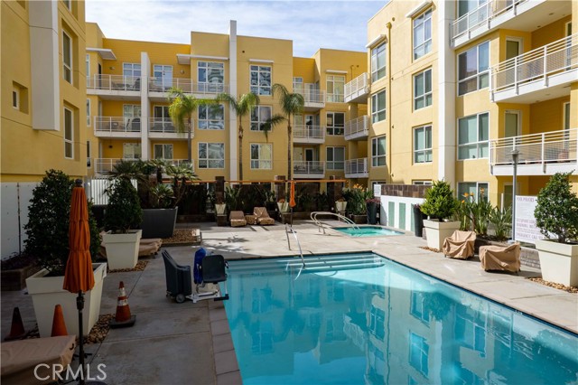 Detail Gallery Image 50 of 64 For 21301 Erwin St #237,  Woodland Hills,  CA 91367 - 2 Beds | 2 Baths