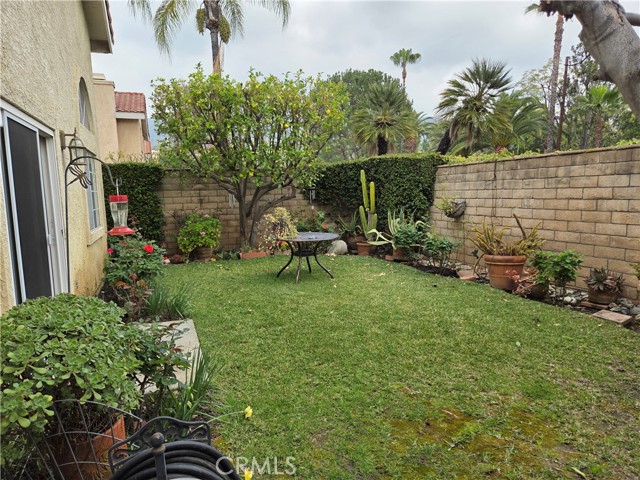 Detail Gallery Image 13 of 15 For 1330 Meadow Ln, Duarte,  CA 91010 - 3 Beds | 2/1 Baths