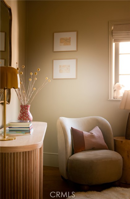 Image 40 of 53 For 734 Parkman