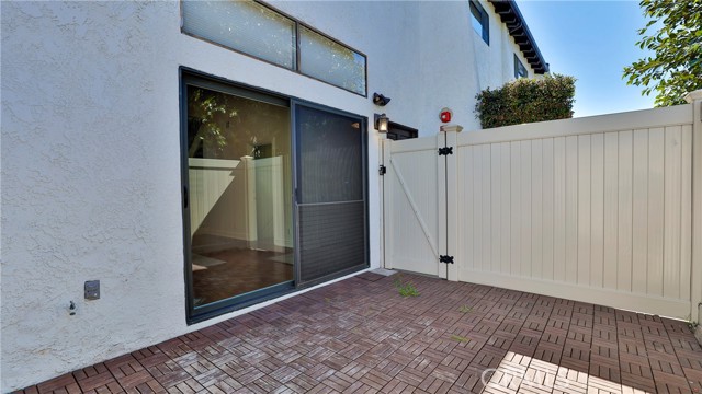 2607 Nelson Ave, Redondo Beach, California 90278, 2 Bedrooms Bedrooms, ,1 BathroomBathrooms,Residential,Sold,Nelson Ave,OC22046640