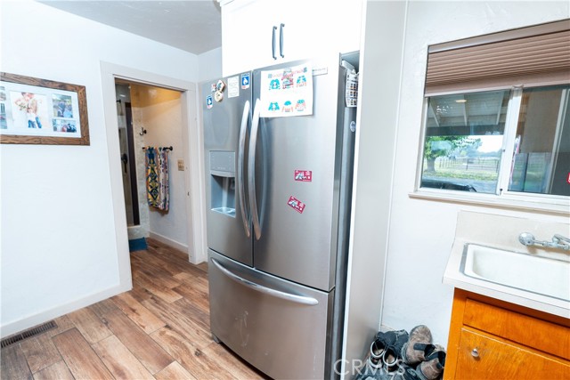 Detail Gallery Image 22 of 59 For 25565 Road 13, Chowchilla,  CA 93610 - 4 Beds | 3 Baths