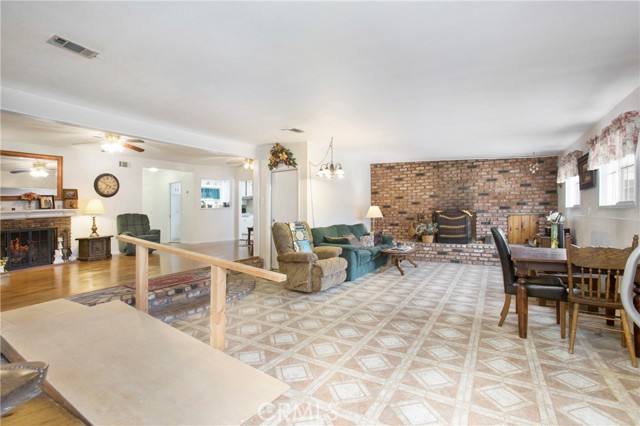 Detail Gallery Image 7 of 27 For 2611 Gregory Ln, La Habra,  CA 90631 - 3 Beds | 2 Baths