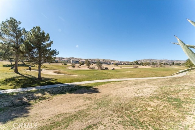 4108 Club Vista Drive, Palmdale CA: https://media.crmls.org/medias/bd3d81f2-c859-4673-917c-cf372ca8b313.jpg