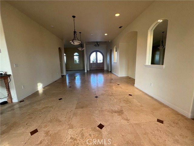 1685 Scenic View Way, Nipomo CA: https://media.crmls.org/medias/bd3de900-07bf-4ccb-a71a-70bde4905040.jpg