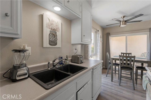 Detail Gallery Image 14 of 30 For 3500 Elm Ave #30,  Long Beach,  CA 90807 - 2 Beds | 2 Baths
