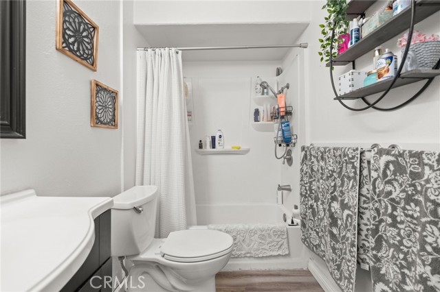 Detail Gallery Image 5 of 7 For 1101 W Macarthur Bld #195,  Santa Ana,  CA 92707 - 1 Beds | 1 Baths