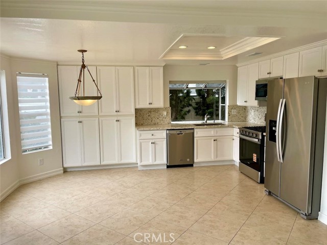 24922 Eaton, Laguna Niguel CA: https://media.crmls.org/medias/bd3fad7c-14ee-4257-8e6e-889d2051d42b.jpg