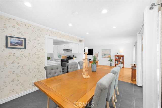 8381 E Hendrie Street, Long Beach CA: https://media.crmls.org/medias/bd3faf47-a577-4b43-8755-9c268a25114a.jpg