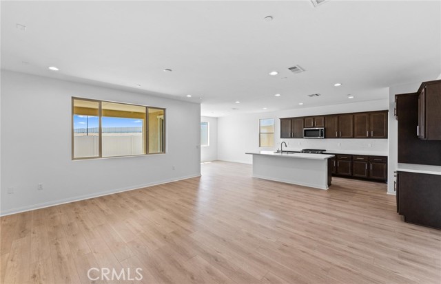 Detail Gallery Image 2 of 30 For 25183 Forest Hills Dr, Menifee,  CA 92585 - 2 Beds | 2 Baths