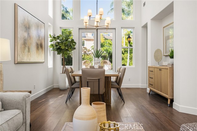 19692 Dorado Drive, Lake Forest CA: https://media.crmls.org/medias/bd40f276-5309-4c06-bed6-0557c7d91933.jpg