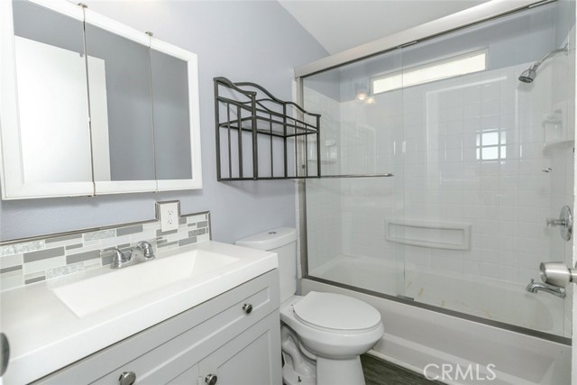 29021 Bouquet Canyon Road, Saugus CA: https://media.crmls.org/medias/bd40fca2-f604-4a6d-bf92-bb50c08e5007.jpg