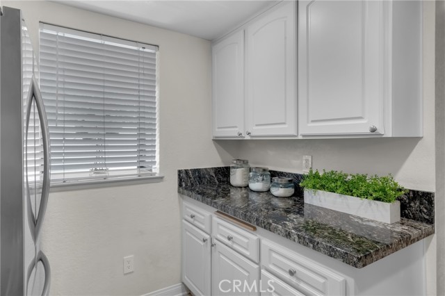 662 Sycamore Avenue, Claremont CA: https://media.crmls.org/medias/bd412df3-7a5d-4375-a650-6390b80d5645.jpg
